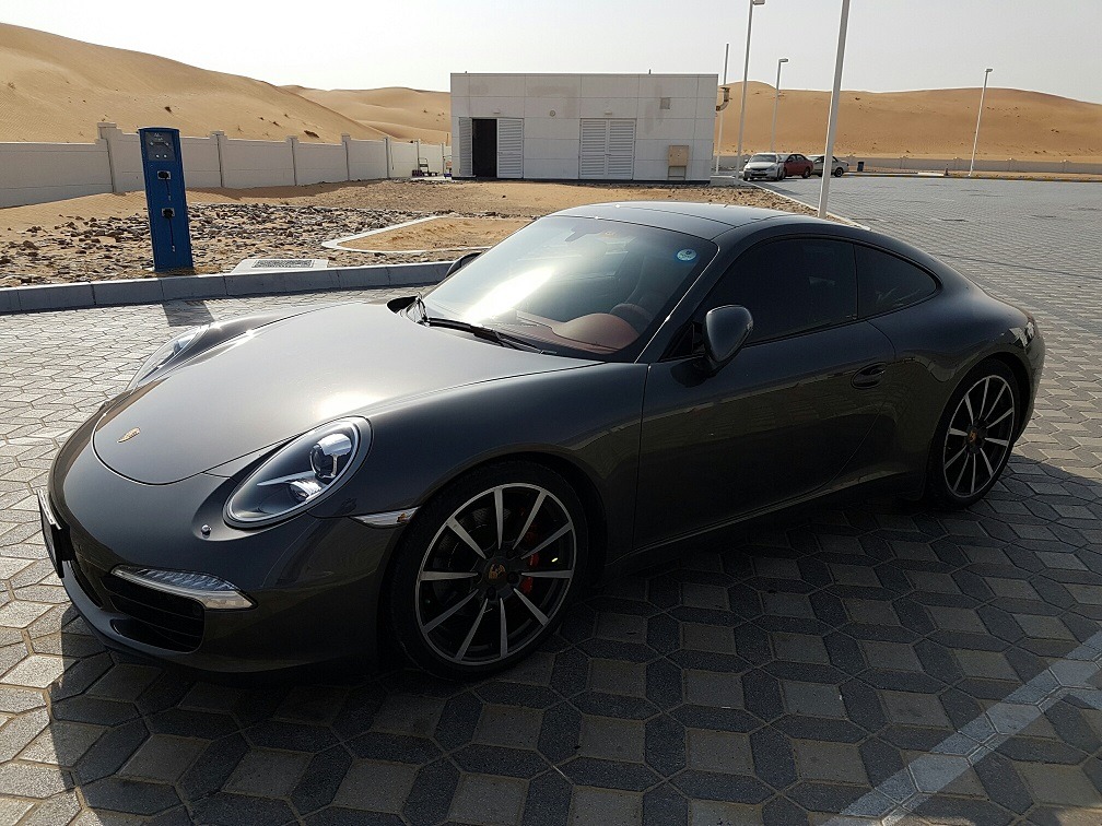 Porsche 911 dubai