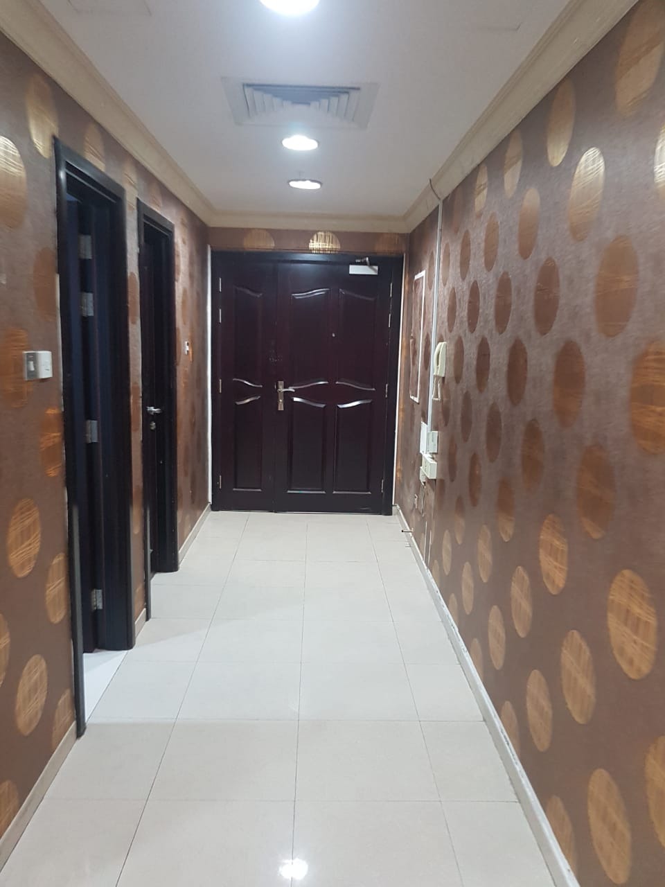 Family Covered Partition Rooms in Bur Dubai for All Nationalities low