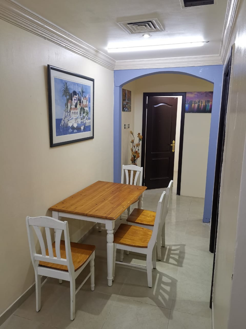 furnished family or couple rooms in bur dubai near metro 1200 all