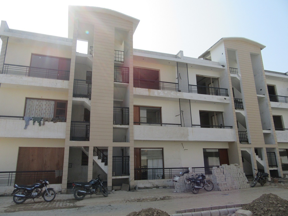 2Bhk Ready To Move Flats Available For Sale At Sunny Enclave, Sec125
